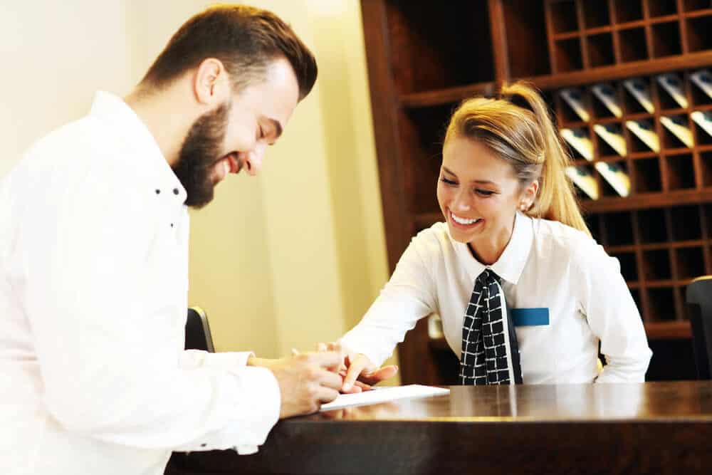 Putting the Service Worker in Customer Service